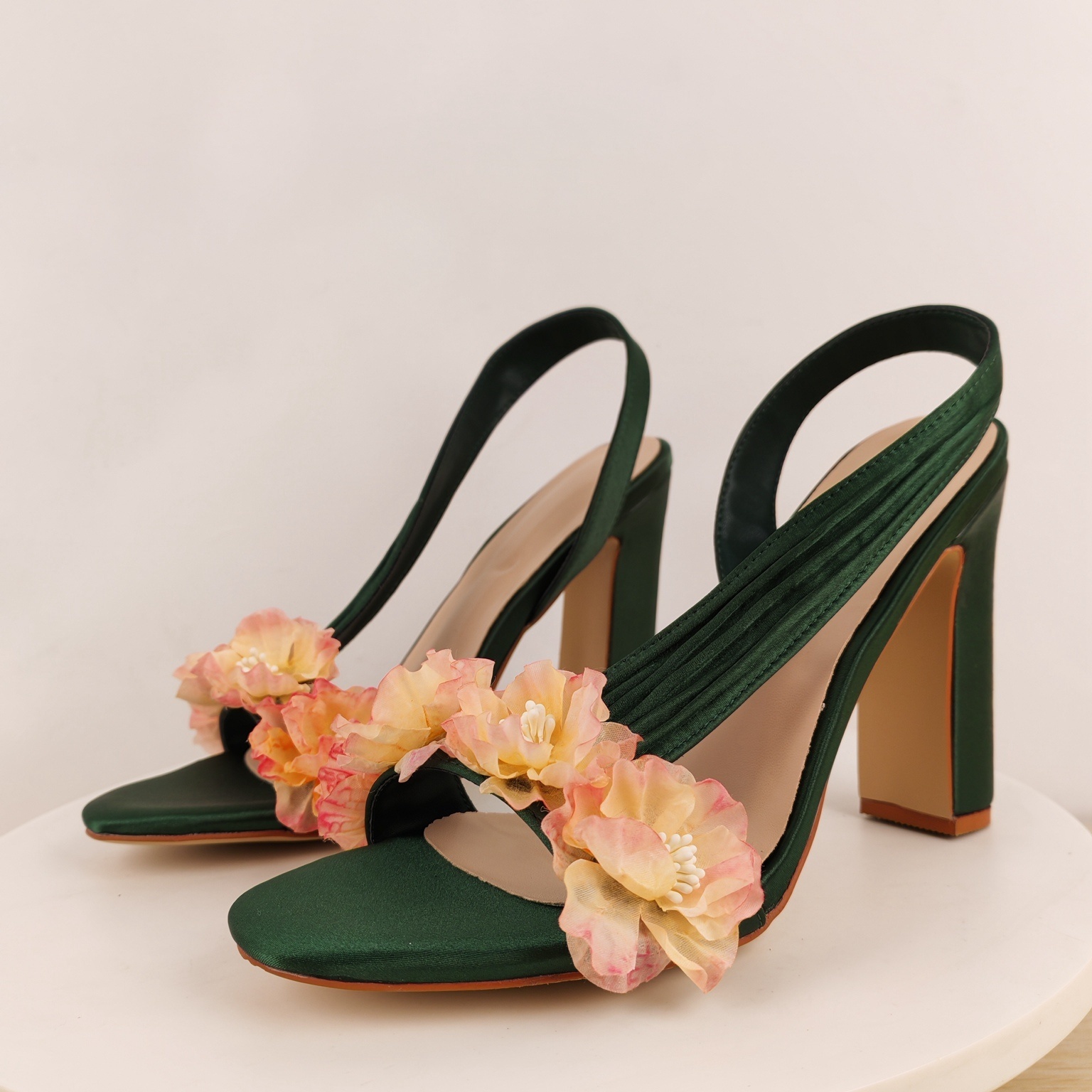 Blok Topuklu Slingback Çiçekli - Slip Dress Satin incelemesi ve fiyatı